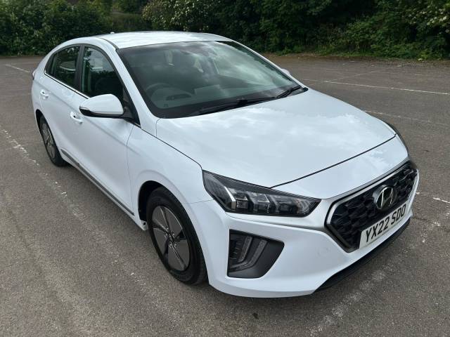 Hyundai Ioniq 1.6 GDi Hybrid Premium 5dr DCT Hatchback Petrol/Electric Hybrid WHITE