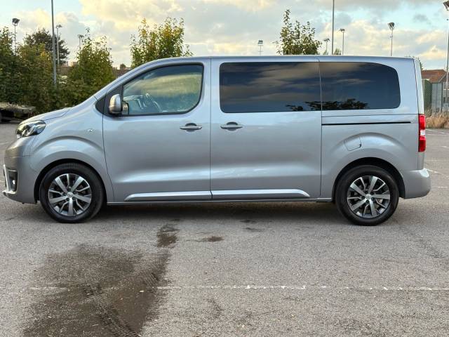 2019 Toyota Proace Verso 2.0D 180 Family Medium 5dr Auto