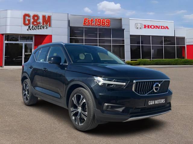 Volvo XC40 2.0 B4P Inscription Pro 5dr Auto Estate Petrol BLACK