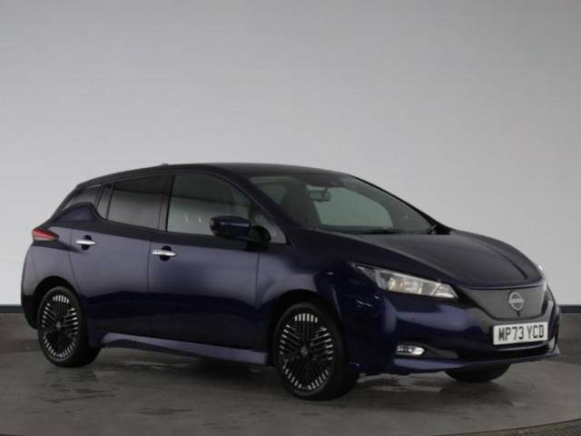 Nissan Leaf 0.0 110kW N-Connecta 39kWh 5dr Auto Hatchback Electric BLUE