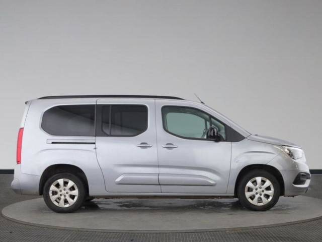 2024 Vauxhall Combo Life Electric 0.0 100kW Ultimate XL 50kWh 5dr Auto [7 Seat]