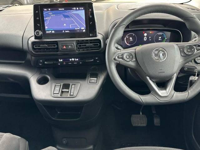 2024 Vauxhall Combo Life Electric 0.0 100kW Ultimate XL 50kWh 5dr Auto [7 Seat]