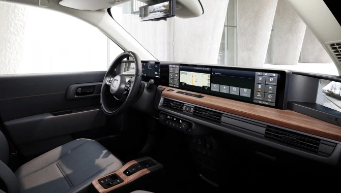 New Honda e - Interior