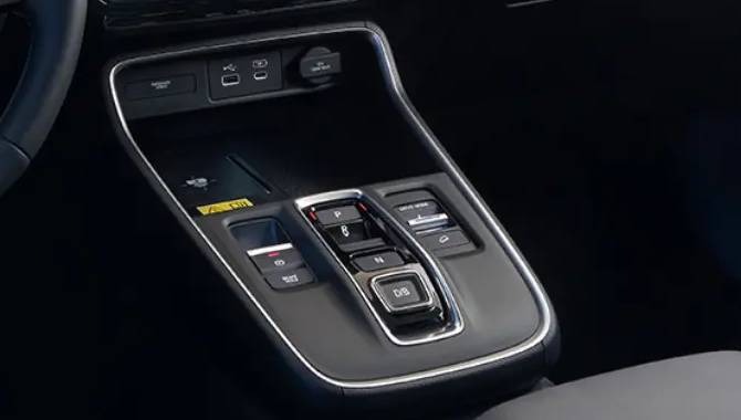 Honda CR-V Hybrid - Interior